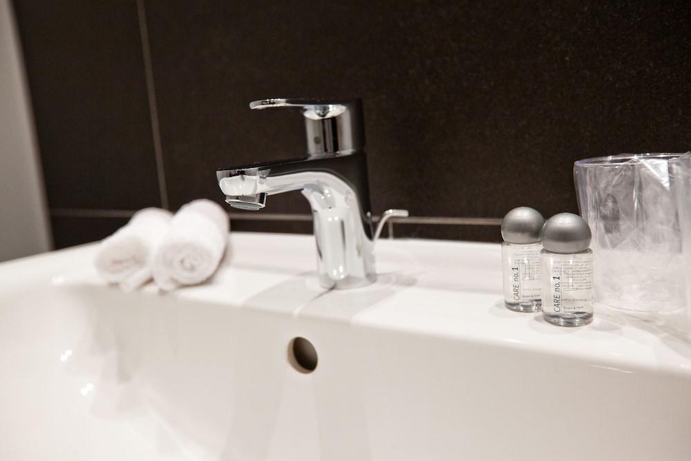 B&B Hotel Muenchen-Moosach 외부 사진