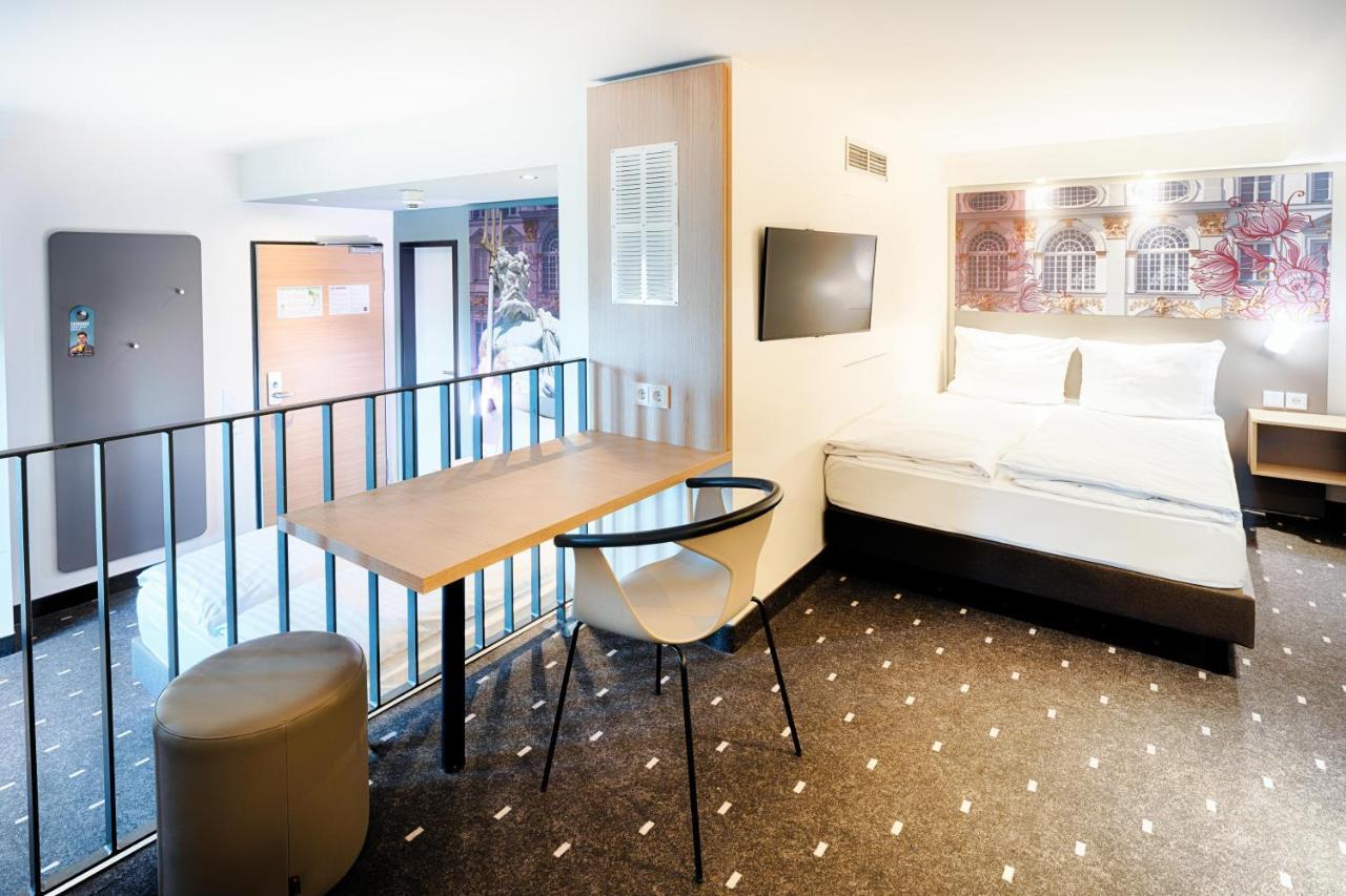 B&B Hotel Muenchen-Moosach 외부 사진