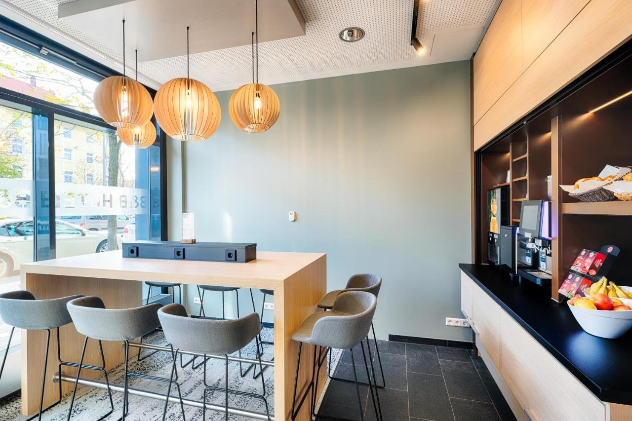 B&B Hotel Muenchen-Moosach 외부 사진