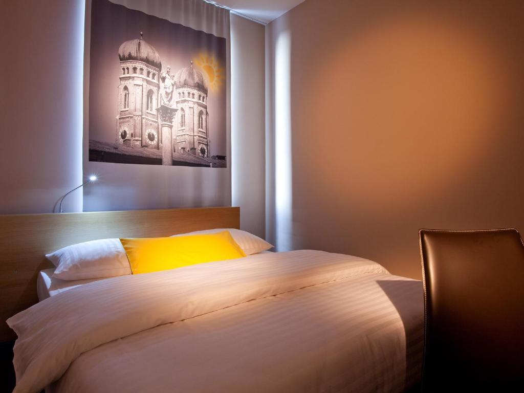 B&B Hotel Muenchen-Moosach 외부 사진